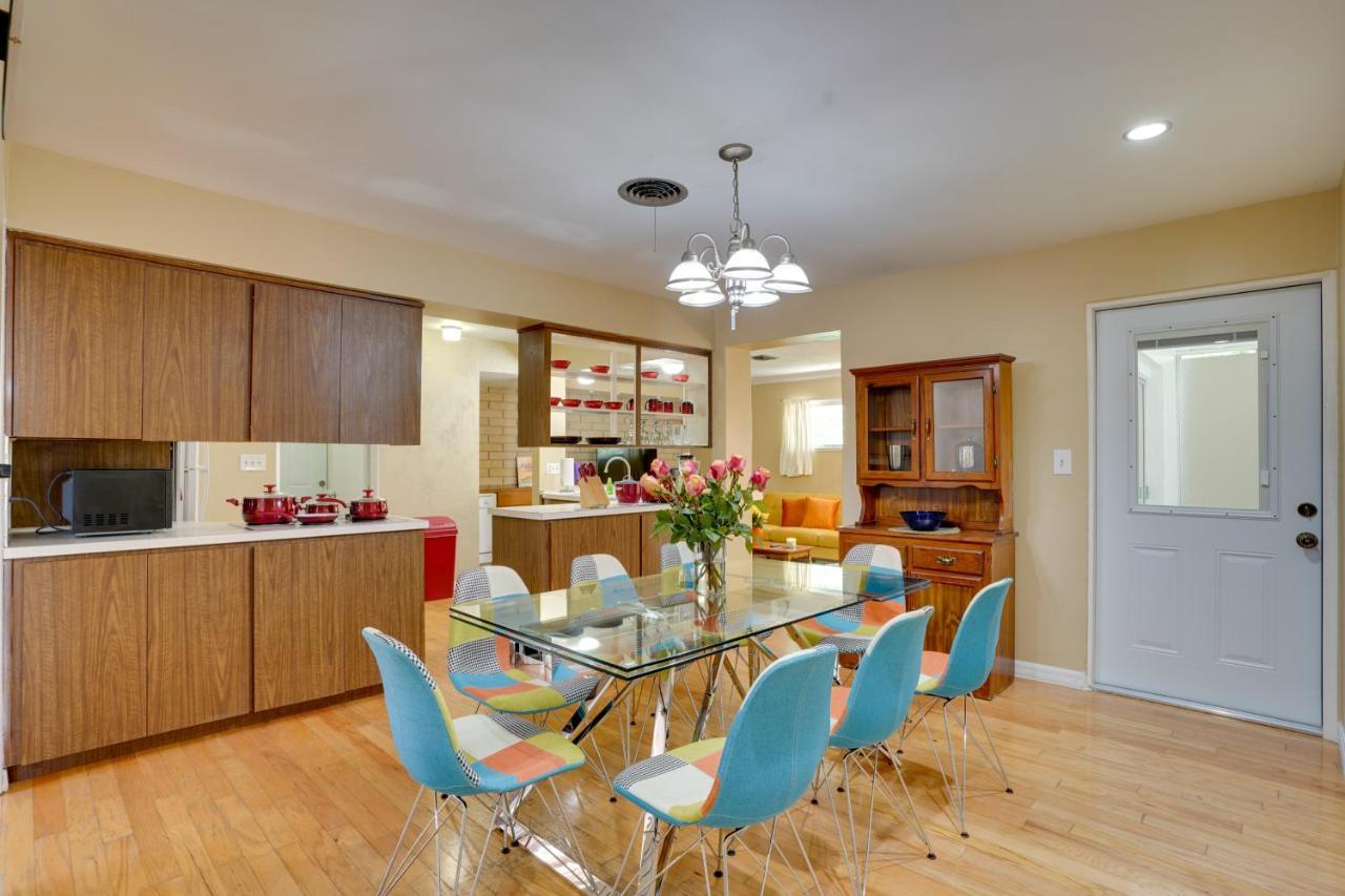 Charming Mid-Century House - Just Steps To Lake! レイクランド エクステリア 写真