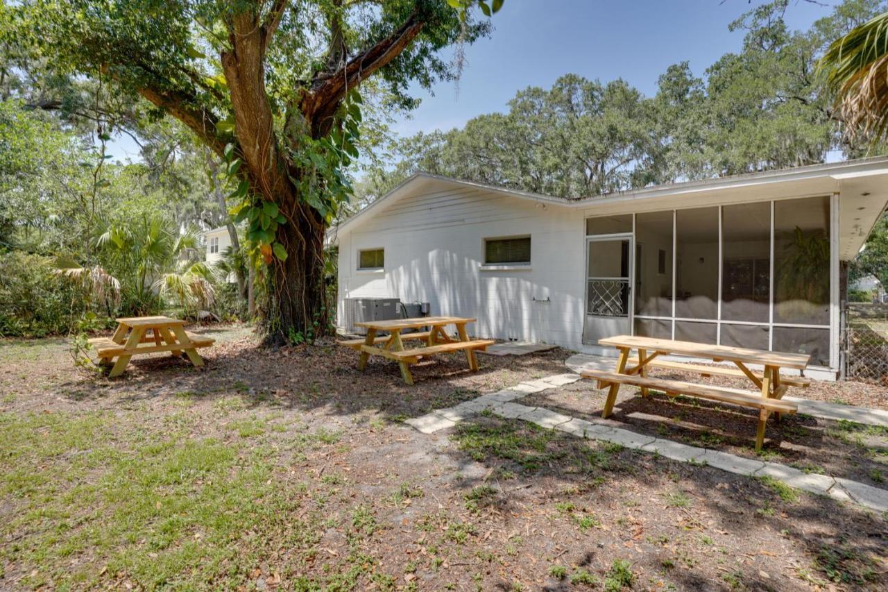 Charming Mid-Century House - Just Steps To Lake! レイクランド エクステリア 写真