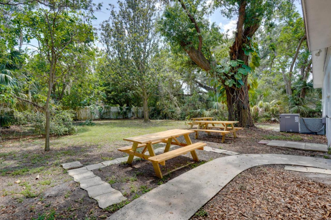 Charming Mid-Century House - Just Steps To Lake! レイクランド エクステリア 写真