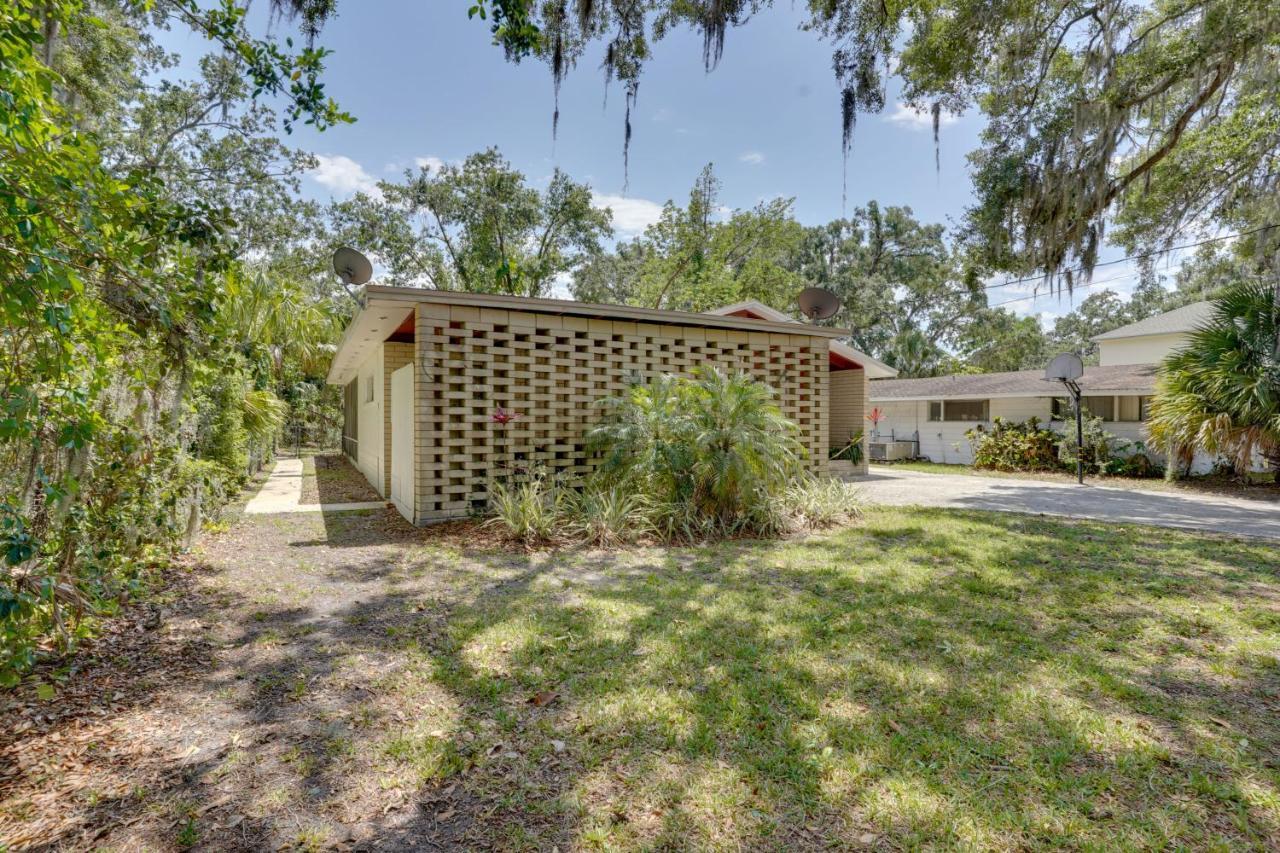 Charming Mid-Century House - Just Steps To Lake! レイクランド エクステリア 写真